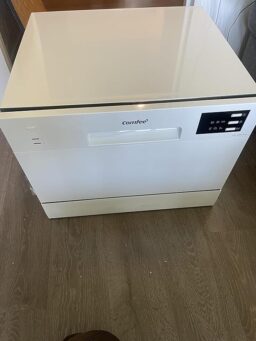 image client 1 Lave vaisselle compact Comfee Td602e w modèle autonome pratique