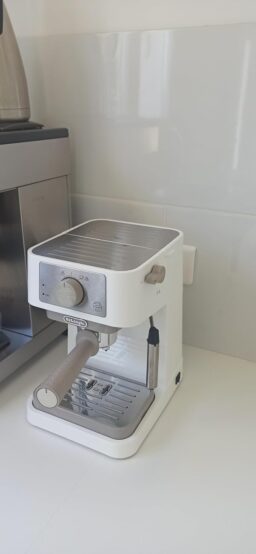 image client 1 Machine À Café De'longhi Linea Classic Em450.m