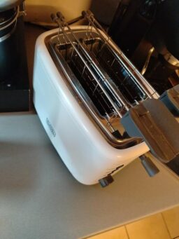 image client 1 Grille pain Black+decker BXTO1001E Compact Polyvalent Rapide