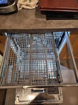 image client 1 Lave vaisselle Encastrable Hisense Hv693a65ad