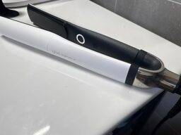 image client 1 Lisseur professionnel Ghd Platinum+ pour cheveux exigeants