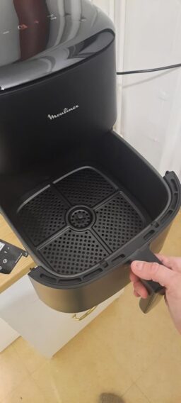 image client 1 Air Fryer Moulinex Easy Fry Pop 5L Terracotta Ez245tf0