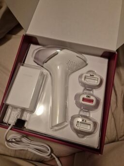 image client 1 Épilateur Philips Lumea Série 8000 BRI944-00