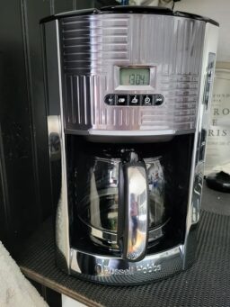 image client 1 Cafetière Filtre Programmable Russell Hobbs Geo Inox 25270 56