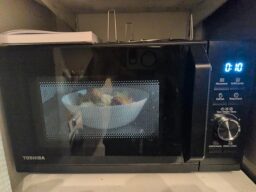 image client 1 Four Micro Ondes Toshiba MW3 AG20PE(BK)