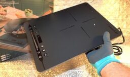 image client 10 Plaque à induction portable Amzchef 2000w