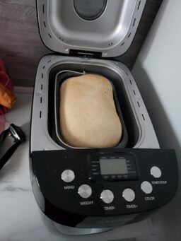 image client 10 Machine à pain Arebos à 1500 g