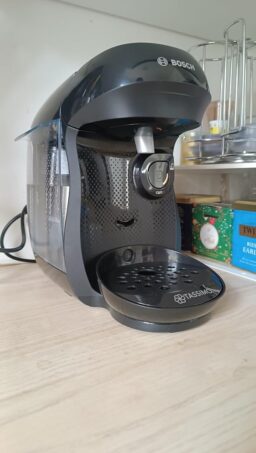 image client 10 Machine à café multi boissons Bosch Tas102ea
