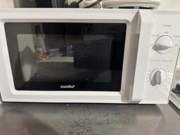 image client 10 Four Micro Ondes Compact Comfee Grande Cuisine CM M202CC(WH)