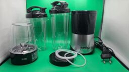 image client 10 Mini blender Ganiza smoothie maker 900w puissant polyvalent