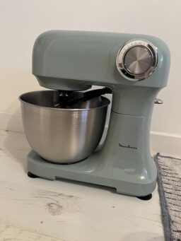 image client 10 Robot pâtissier compact Moulinex Bake Simple QA1413F0