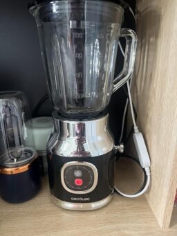 image client 2 Blender Mixeur Cecotec RetroTwist Black Modèle Innovant Polyvalent