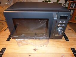 image client 2 Four À Micro ondes Toshiba MW3 AG25PFI(MG)