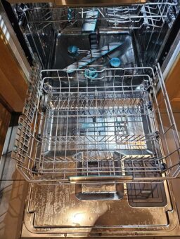 image client 2 Lave vaisselle Encastrable Hisense Hv693a65ad