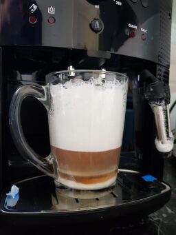 image client 2 Machine à café grain Krups Essential noire YY8125FD