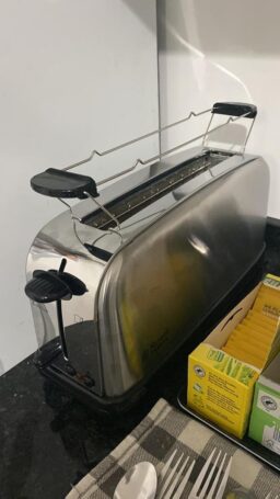 image client 2 Grille pain Russell Hobbs 21395 56 Toaster électrique