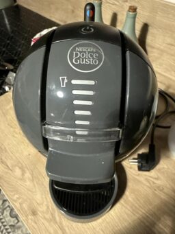 image client 3 Machine à café à capsules Nescafé Dolce Gusto Mini Me KP123810