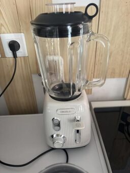 image client 4 Blender mixeur Cecotec Retro Power RetroGreen