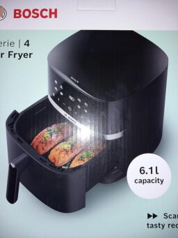 image client 4 Friteuse sans Huile Bosch Air Fryer Série 4 XL MAF462C0