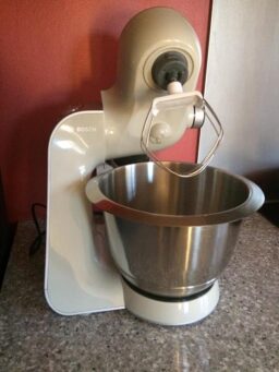 image client 4 Robot pâtissier Bosch Mum58l20 multifonction puissance optimale pratique innovant
