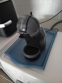 image client 4 Machine à café à capsules Nescafé Dolce Gusto Mini Me KP123810