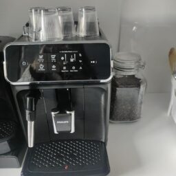image client 4 Machine à espresso Philips EP2220-10 automatique avec broyeur