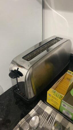 image client 4 Grille pain Russell Hobbs 21395 56 Toaster électrique