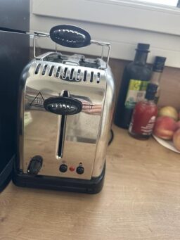 image client 4 Grille pain Russell Hobbs 23311 56 Victory