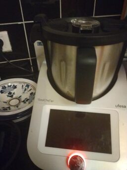 image client 4 Robot Cuisine Intelligent Ufesa Totalchef Rk10 avec Fonctions Innovantes
