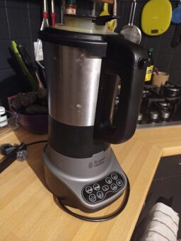 image client 5 Blender chauffant Russell Hobbs 21480 56