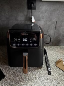image client 5 Friteuse sans Huile NINJA Air Fryer MAX PRO AF180EUCP