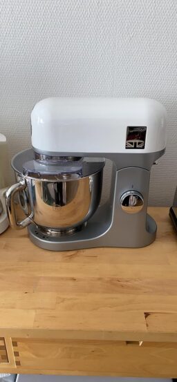 image client 5 Robot pâtissier Kenwood Kmx750rd performant et pratique