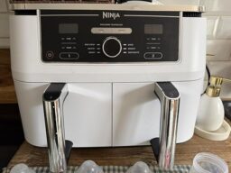 image client 6 Friteuse À Air Ninja Foodi MAX Dual Zone AF400EUWH