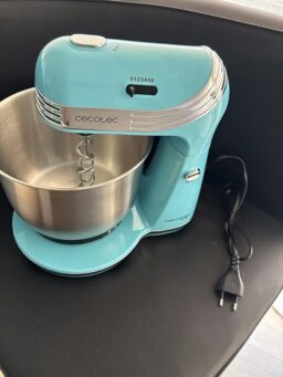 image client 7 Batteur pétrisseur Cecotec CecoMixer Easy pour pâtisserie maison