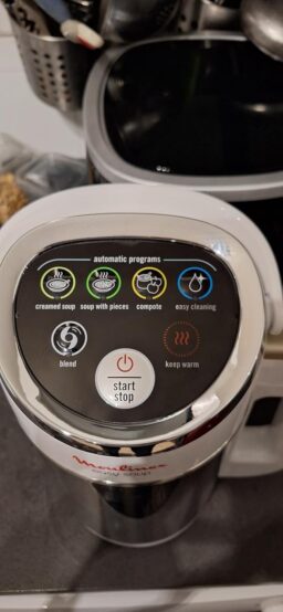 image client 7 Blender chauffant Moulinex Easy Soup Silver LM841110