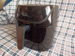 image client 7 Friteuse sans Huile Russell Hobbs Air Fryer XXL 8L