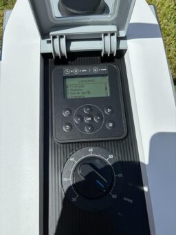 image client 8 Robot tondeuse Ecovacs Goat G1 800 autonome innovant