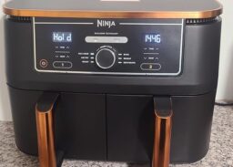 image client 8 Friteuse À Air Ninja Foodi MAX Dual Zone AF400EUWH