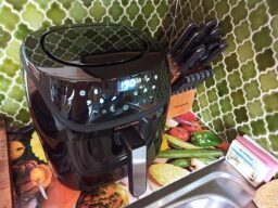 image client 8 Friteuse sans Huile Russell Hobbs Air Fryer XXL 8L