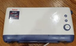 image client 8 Grille pain Tefal TL302110 compact performant et fiable