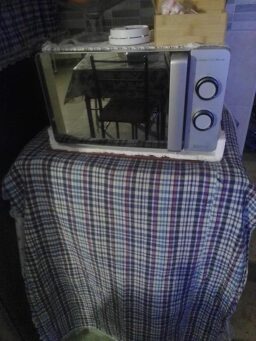 image client 9 Micro Ondes Grill Cecotec ProClean 3160