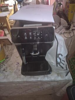 image client 9 Machine à espresso Philips EP2220-10 automatique avec broyeur