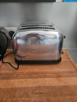 image client 9 Grille pain Russell Hobbs 23311 56 Victory