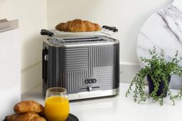 Image du fabricant 10 du Russell Hobbs Grille Pain Geo Steel