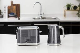 Image du fabricant 2 du Russell Hobbs Grille Pain Geo Steel