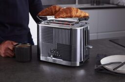 Image du fabricant 8 du Russell Hobbs Grille Pain Geo Steel